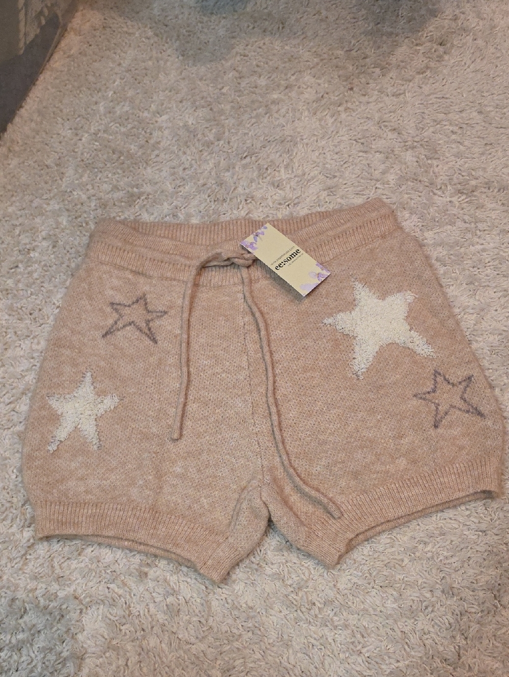 081p eesome Beige and Cream Star Knit Sweater Shorts